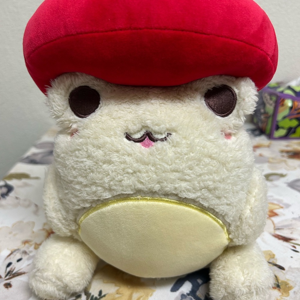 Hot Topic” Cuddle Barn Toadstool Wawa” The Froggie Plush
